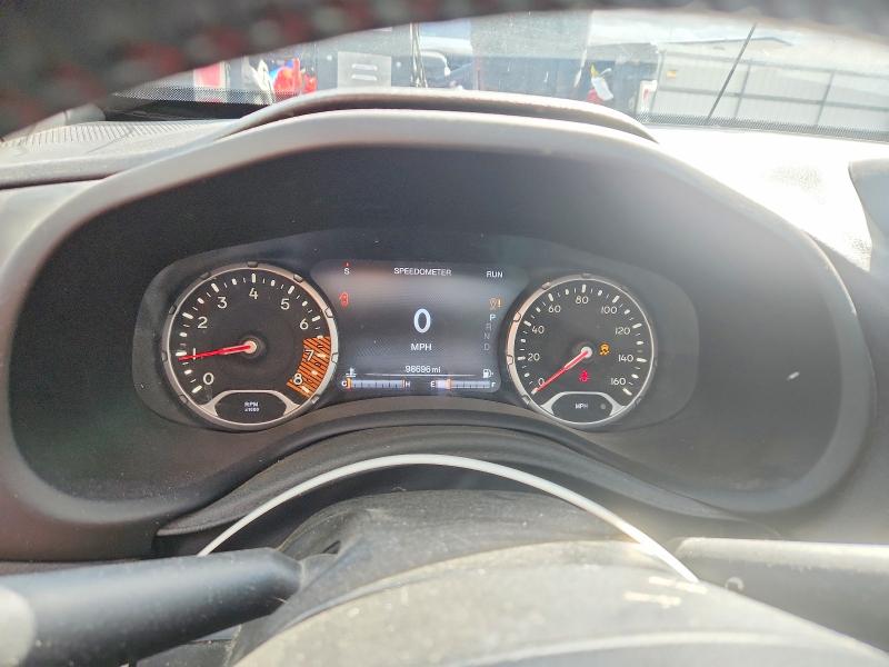 67846546 :رقم المزاد ، ZACNJBC18KPK28129 vin ، 2019 Jeep Renegade مزاد بيع