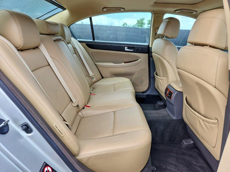 68558956 :رقم المزاد ، KMHGC4DD0CU204767 vin ، 2012 Hyundai Genesis مزاد بيع