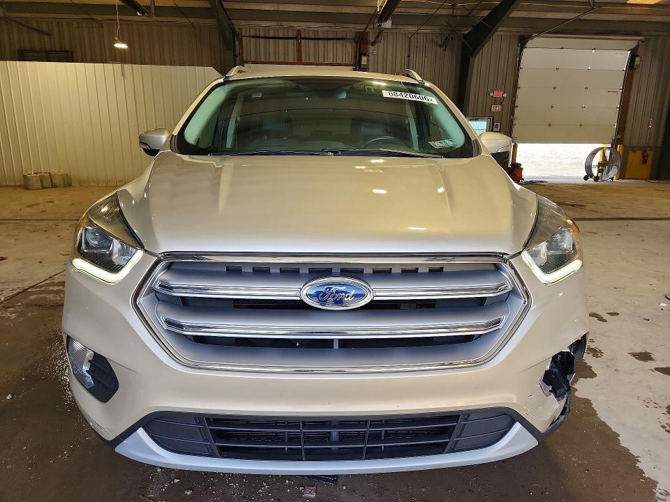 68420606 :رقم المزاد ، 1FMCU9JD3HUA47658 vin ، 2017 Ford Escape مزاد بيع