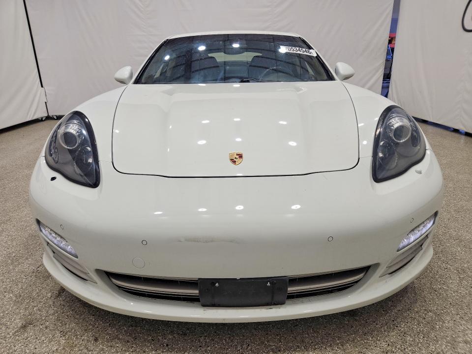 2013 Porsche Panamera მანქანა იყიდება აუქციონზე, vin: WP0AA2A75DL015641, აუქციონის ნომერი: 70534546