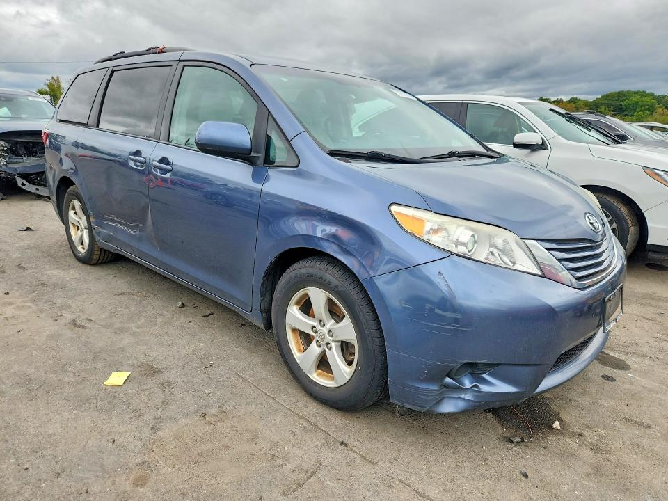 Aukcja sprzedaży 2017 Toyota Sienna, vin: 5TDKZ3DC4HS776290, numer aukcji: 70018216