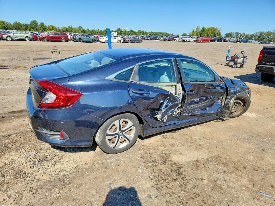 69353766 :رقم المزاد ، 19XFC2F50HE215560 vin ، 2017 Honda Civic مزاد بيع