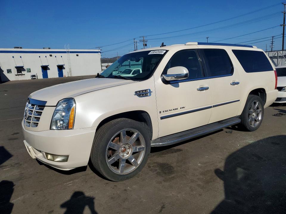 2008 Cadillac Escalade მანქანა იყიდება აუქციონზე, vin: 1GYFK668X8R119034, აუქციონის ნომერი: 69640686