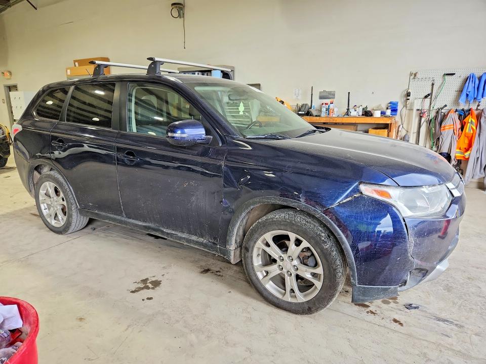 Продаж на аукціоні авто 2015 Mitsubishi Outlander, vin: JA4AZ3A34FZ000943, номер лоту: 70788536