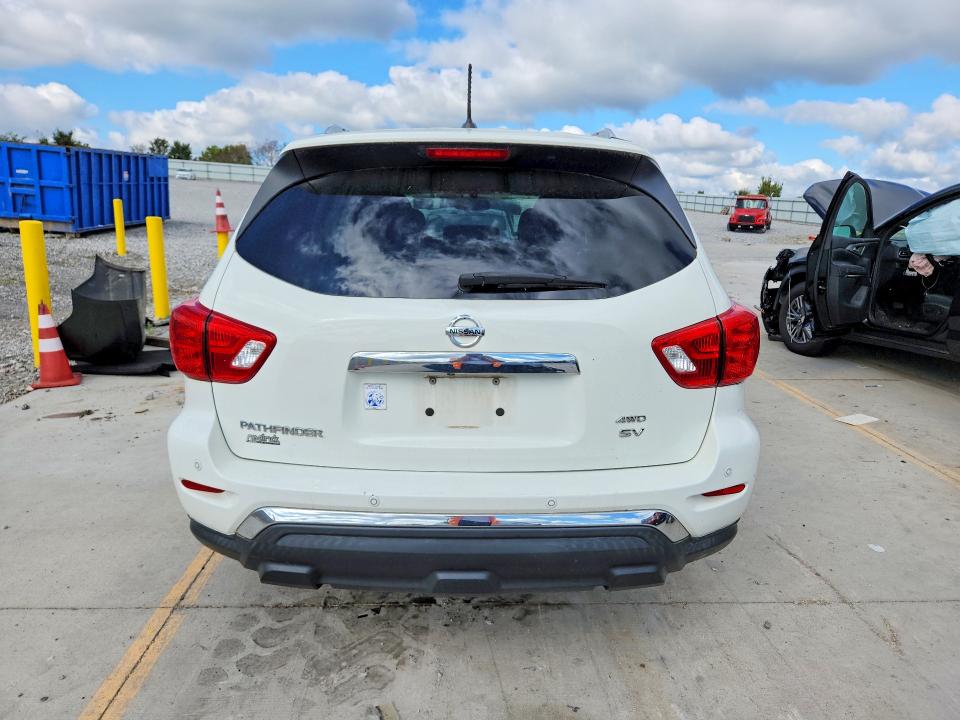 2018 Nissan Pathfinder მანქანა იყიდება აუქციონზე, vin: 5N1DR2MM7JC637060, აუქციონის ნომერი: 70235276