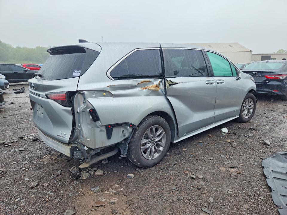 Продаж на аукціоні авто 2021 Toyota Sienna, vin: 5TDYSKFC5MS037137, номер лоту: 65994346