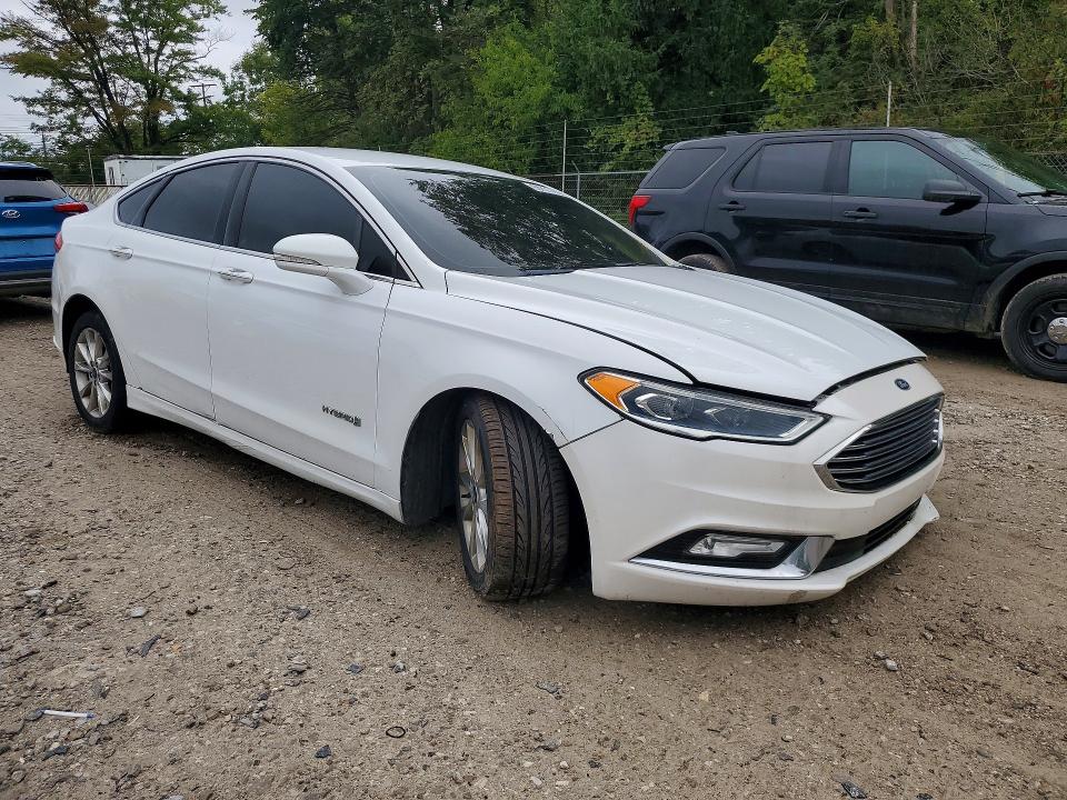 Продажа на аукционе авто 2017 Ford Fusion, vin: 3FA6P0LU7HR303542, номер лота: 68751716
