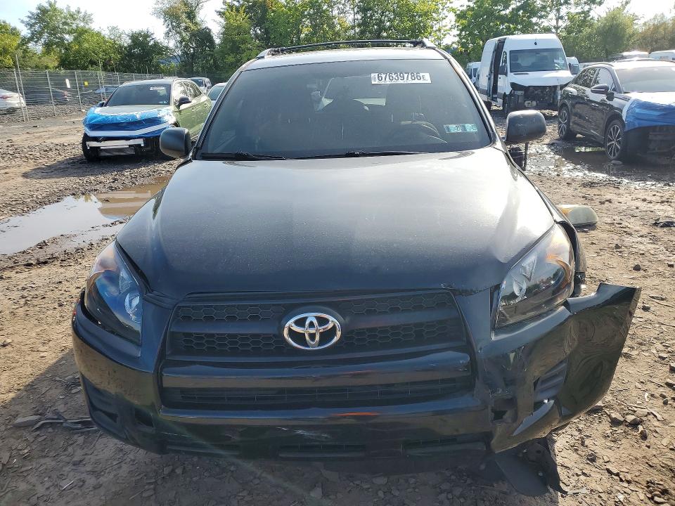 67639786 :رقم المزاد ، 2T3BF4DV1BW132915 vin ، 2011 Toyota Rav4 مزاد بيع