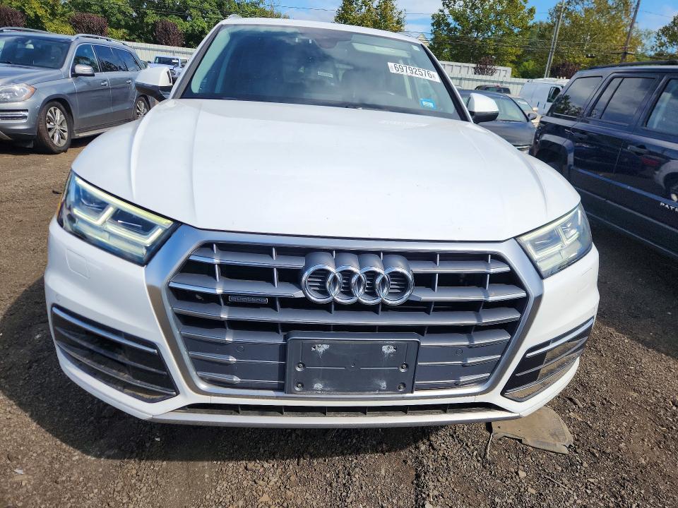 69792576 :رقم المزاد ، WA1BNAFY7J2168232 vin ، 2018 Audi Q5 مزاد بيع
