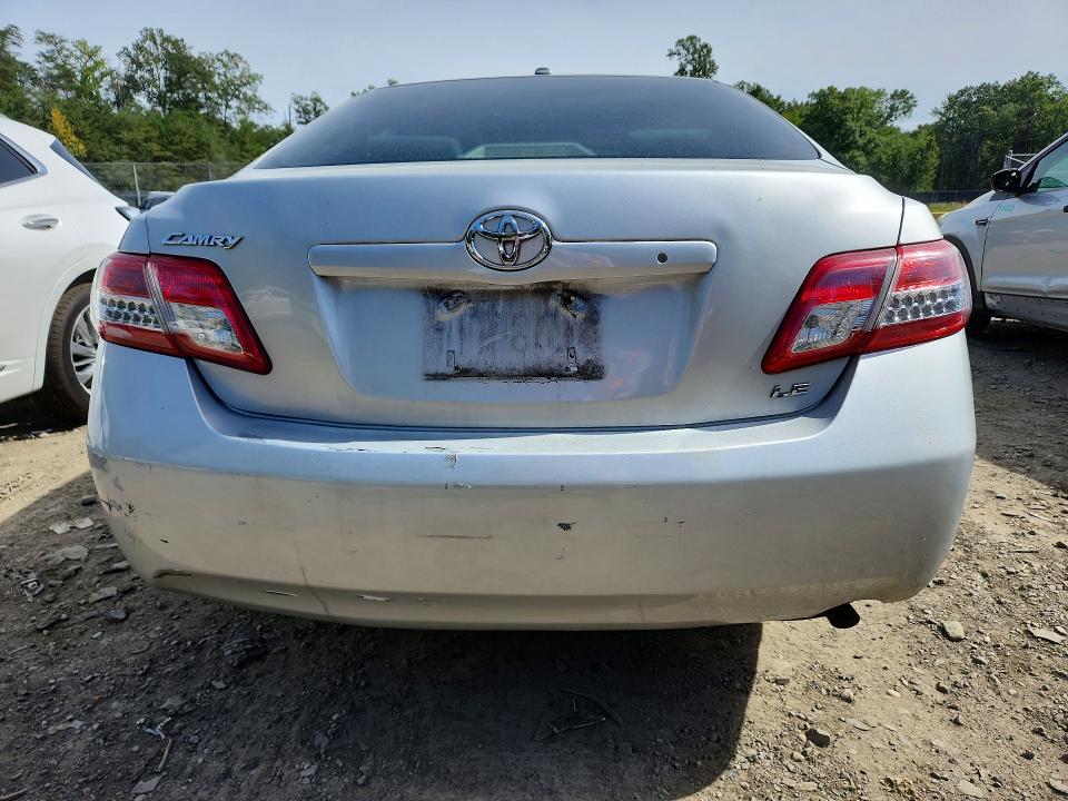 70071546 :رقم المزاد ، 4T1BF3EK3AU071864 vin ، 2010 Toyota Camry مزاد بيع