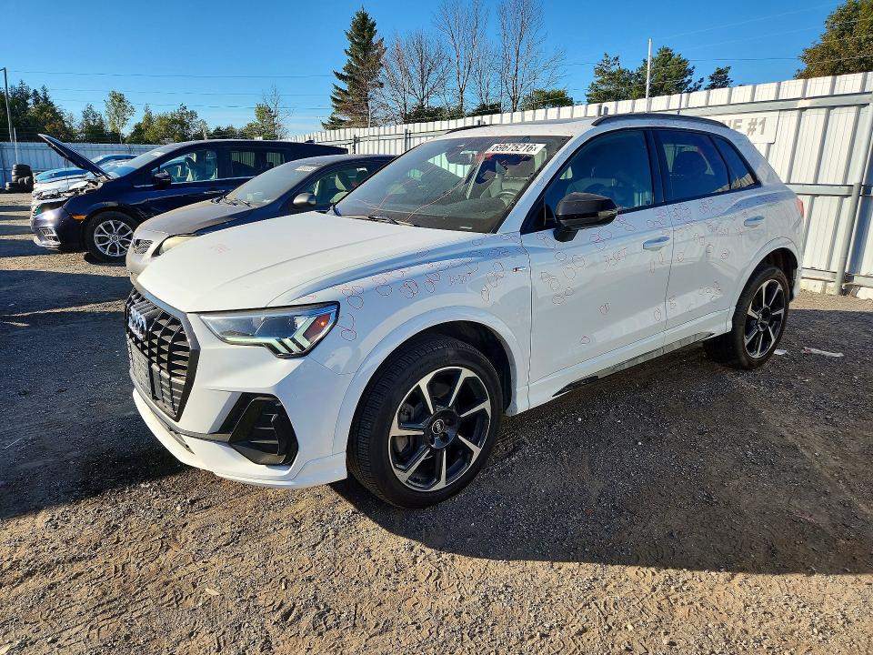 69675216 :رقم المزاد ، WA1EECF38N1016999 vin ، 2022 Audi Q3 مزاد بيع