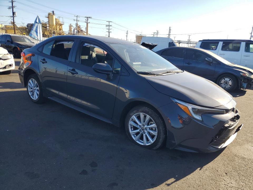 71241586 :رقم المزاد ، JTDBCMFE0T3137694 vin ، 2026 Toyota Corolla Hybrid مزاد بيع