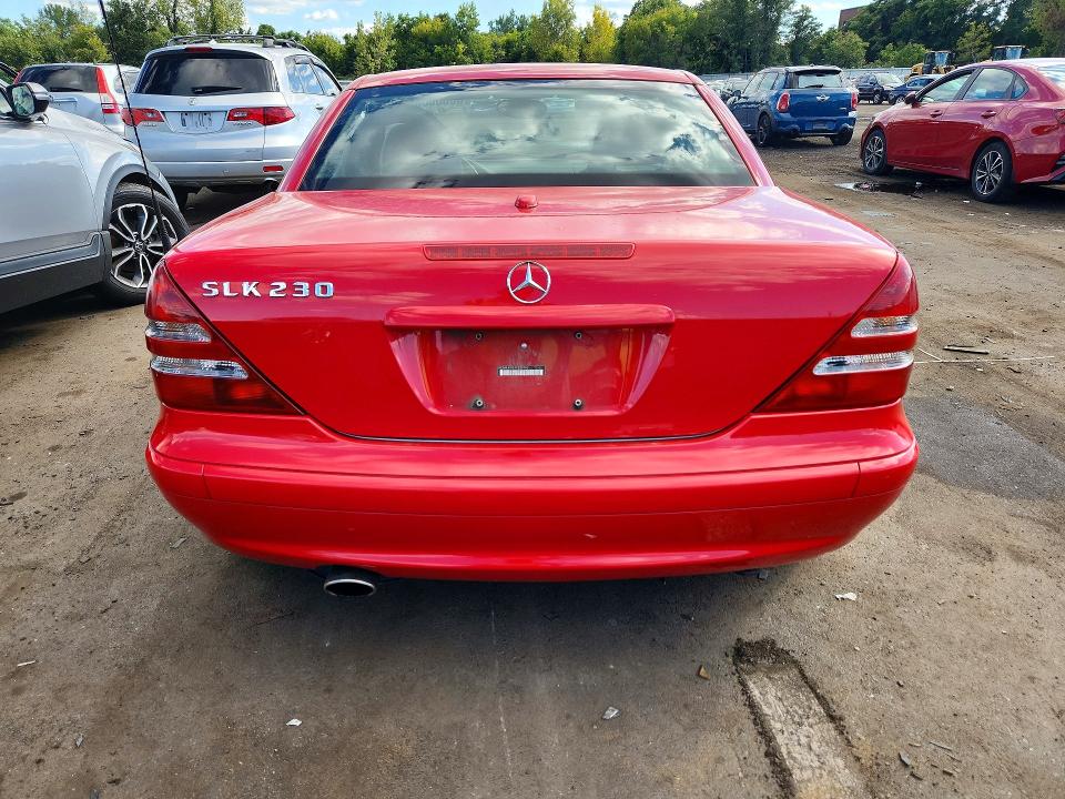 Продажа на аукционе авто 2001 Mercedes-benz Slk, vin: WDBKK49F51F230762, номер лота: 68606086