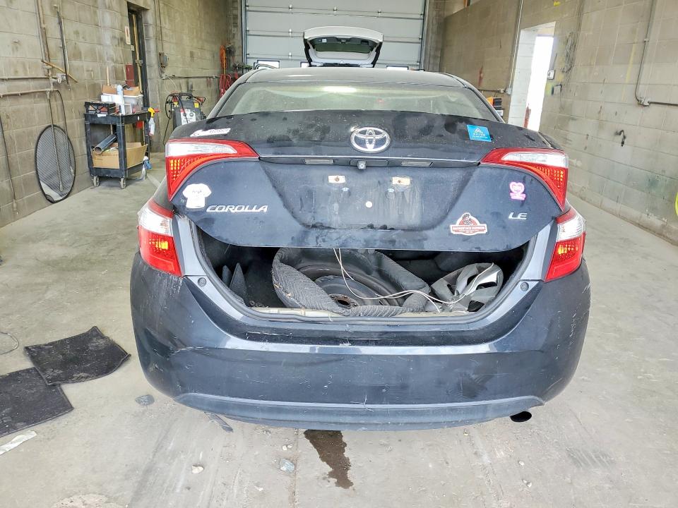 Продаж на аукціоні авто 2015 Toyota Corolla, vin: 5YFBURHE2FP252817, номер лоту: 68764256