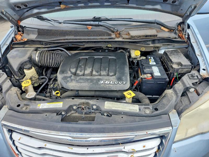 69941636 :رقم المزاد ، 2C4RC1BG7CR327715 vin ، 2012 Chrysler Town & Country مزاد بيع