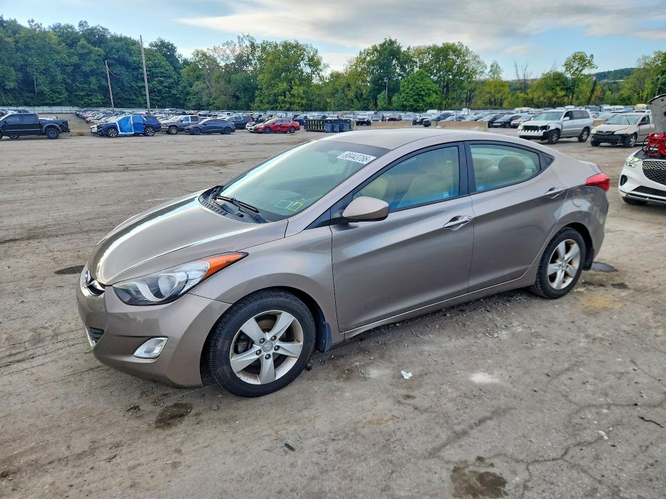 2013 Hyundai Elantra მანქანა იყიდება აუქციონზე, vin: 5NPDH4AE2DH417415, აუქციონის ნომერი: 68443786
