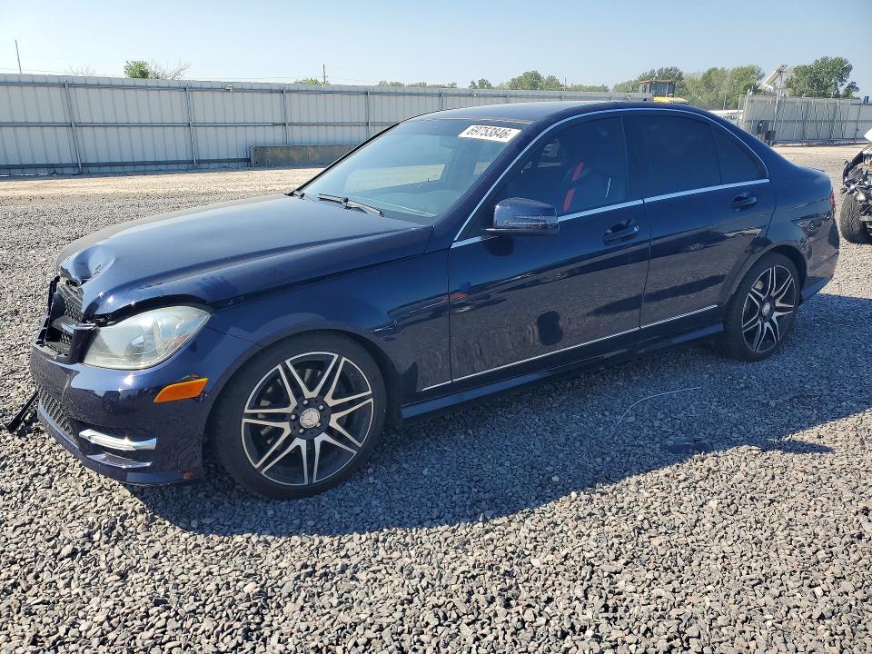 Продаж на аукціоні авто 2013 Mercedes-benz C, vin: WDDGF8AB9DR244006, номер лоту: 69753846
