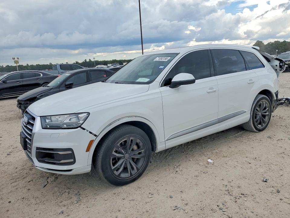 71093156 :رقم المزاد ، WA1LAAF78HD028342 vin ، 2017 Audi Q7 مزاد بيع