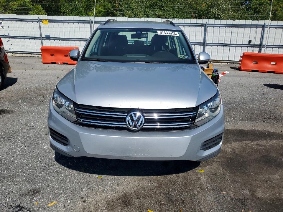 67499616 :رقم المزاد ، WVGBV7AX4GW555132 vin ، 2016 Volkswagen Tiguan مزاد بيع