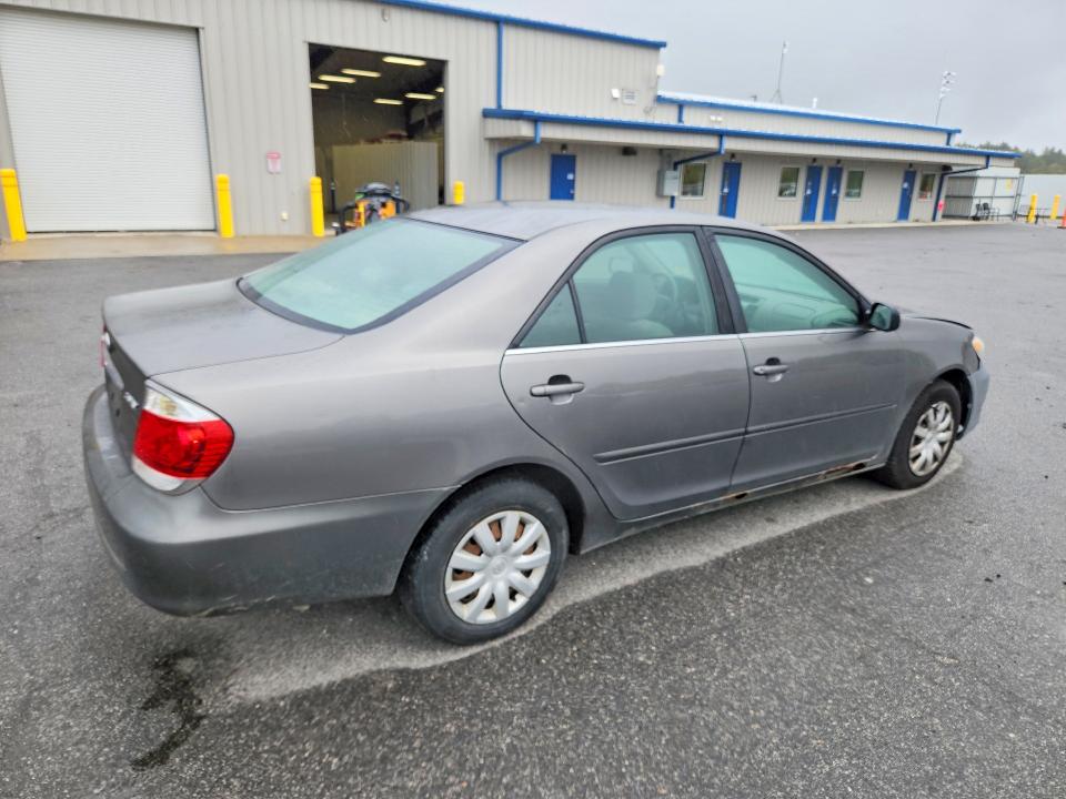 2005 Toyota Camry მანქანა იყიდება აუქციონზე, vin: JTDBE32K853002398, აუქციონის ნომერი: 70785676