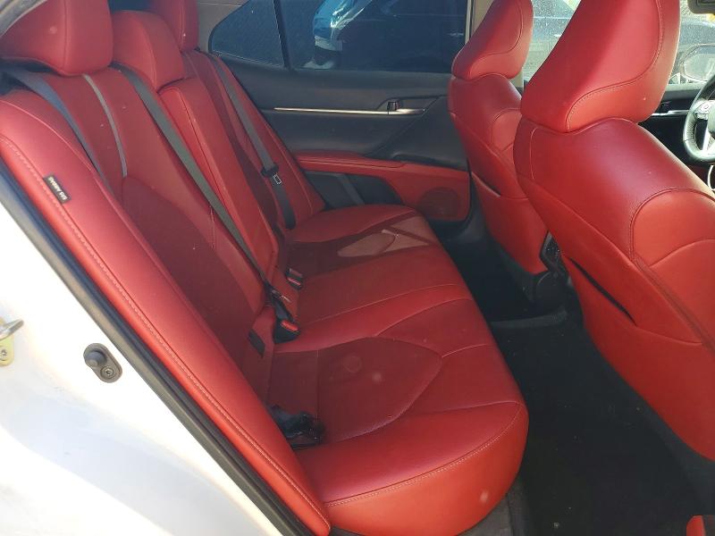 68366276 :رقم المزاد ، 4T1K61AK8LU318213 vin ، 2020 Toyota Camry مزاد بيع