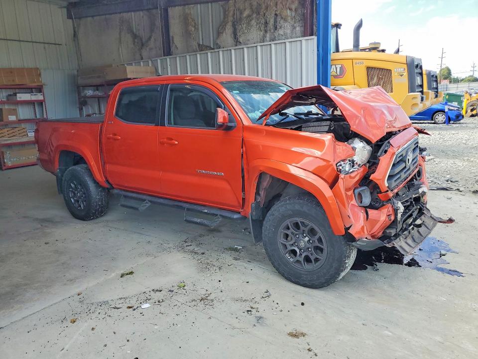 Продаж на аукціоні авто 2017 Toyota Tacoma, vin: 5TFCZ5AN7HX121900, номер лоту: 68353976