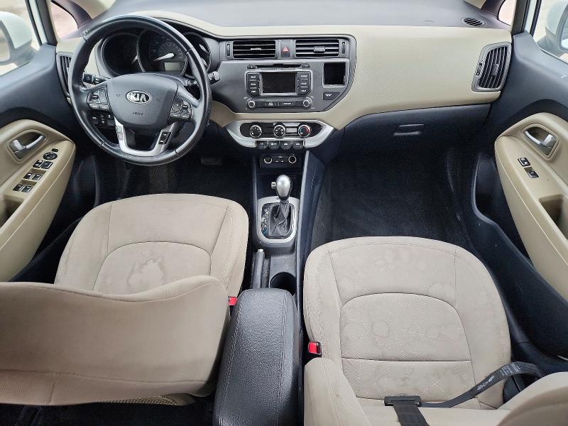 69713046 :رقم المزاد ، KNADN5A36F6435505 vin ، 2015 Kia Rio 5-door مزاد بيع