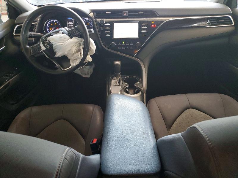 67310156 :رقم المزاد ، 4T1B11HK6JU604384 vin ، 2018 Toyota Camry مزاد بيع