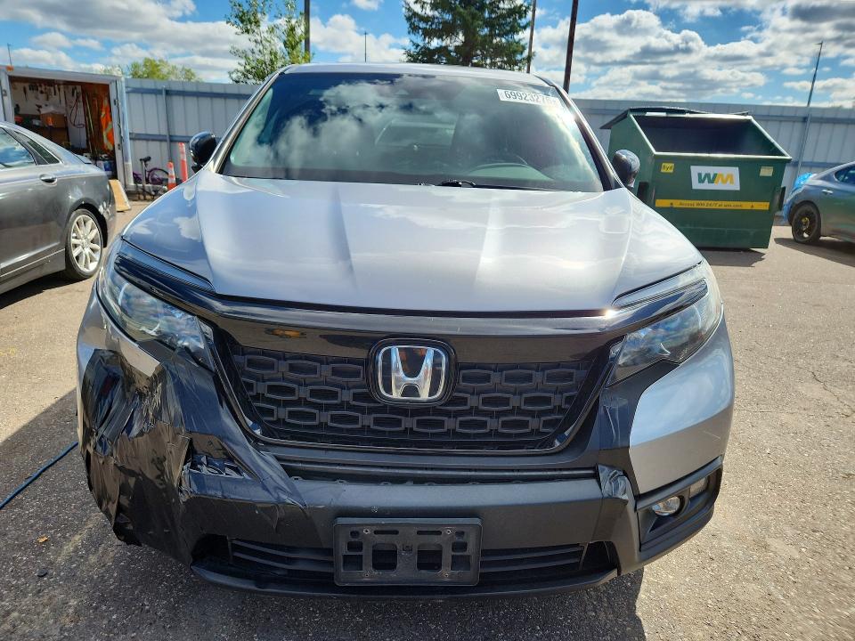 Продажа на аукционе авто 2019 Honda Passport, vin: 5FNYF8H55KB027148, номер лота: 69923276