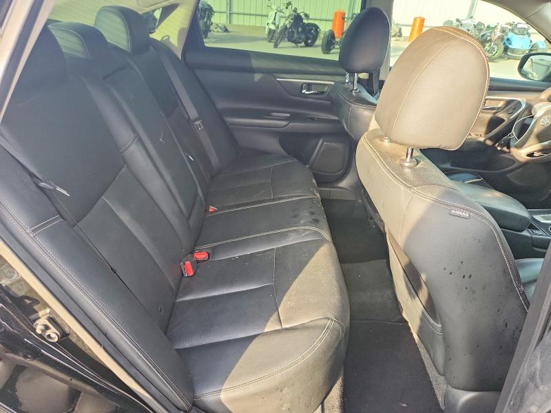 2017 Nissan Altima მანქანა იყიდება აუქციონზე, vin: 1N4AL3AP4HC250432, აუქციონის ნომერი: 70812186
