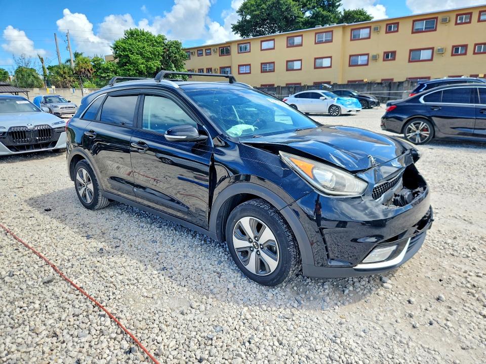 69202606 :رقم المزاد ، KNDCC3LC9J5110545 vin ، 2018 Kia Niro مزاد بيع