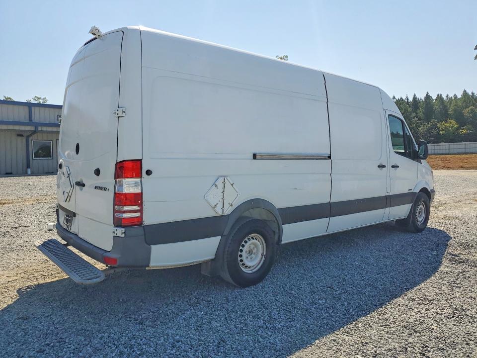 68005076 :رقم المزاد ، WD3PE8CB1C5612611 vin ، 2012 Mercedes-benz Sprinter مزاد بيع