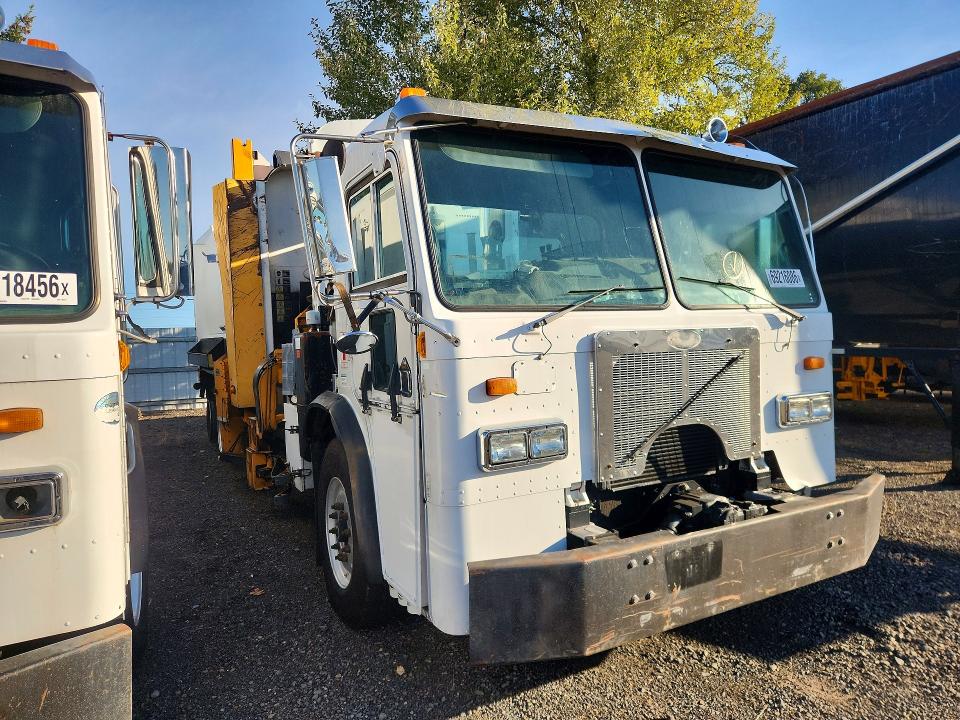 Продажа на аукционе авто 2009 Peterbilt 320, vin: 3BPZL00X59F719660, номер лота: 69216086
