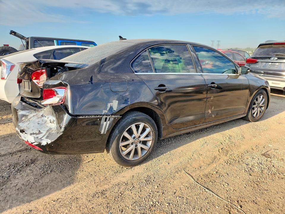 67775816 :رقم المزاد ، 3VWDP7AJ0DM450874 vin ، 2013 Volkswagen Jetta مزاد بيع