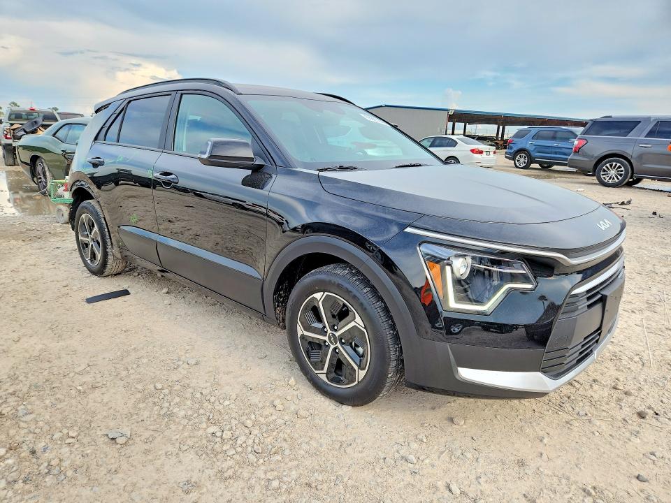 2025 Kia Niro მანქანა იყიდება აუქციონზე, vin: KNDCR3LE1S5236450, აუქციონის ნომერი: 66863946