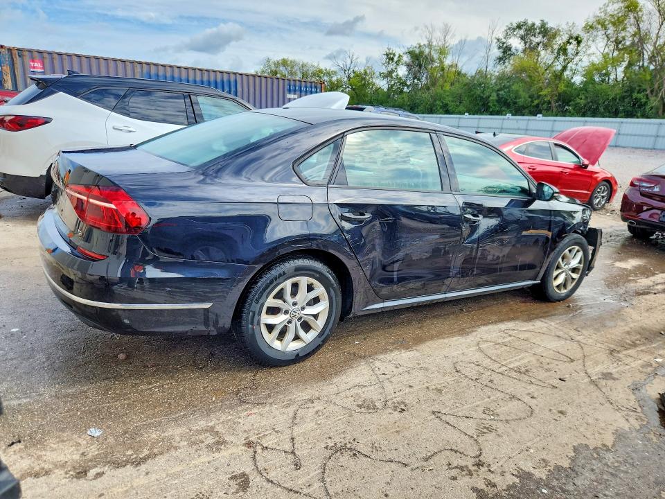68375406 :رقم المزاد ، 1VWAA7A36JC003985 vin ، 2018 Volkswagen Passat مزاد بيع