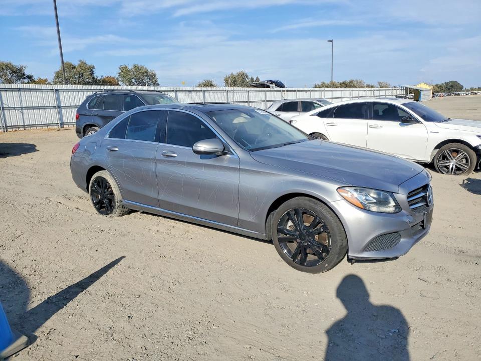 Продаж на аукціоні авто 2015 Mercedes-benz C, vin: 55SWF4KB0FU021809, номер лоту: 70150346