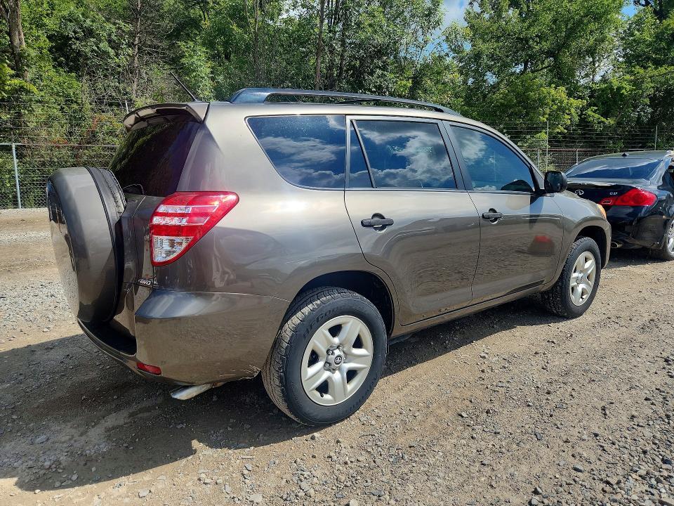 68401466 :رقم المزاد ، JTMBF4DV8B5040868 vin ، 2011 Toyota Rav4 مزاد بيع