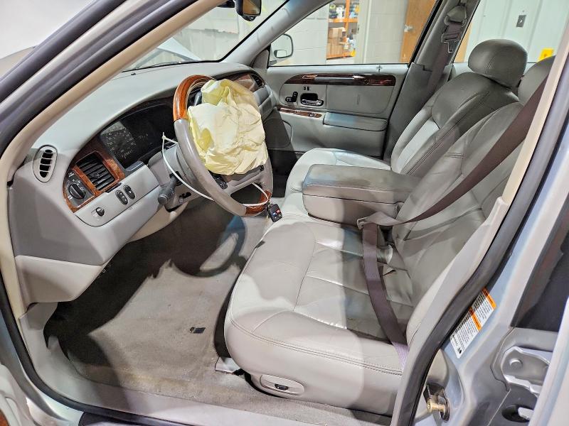 Aukcja sprzedaży 2002 Lincoln Town Car, vin: 1LNHM83W82Y663032, numer aukcji: 69188996