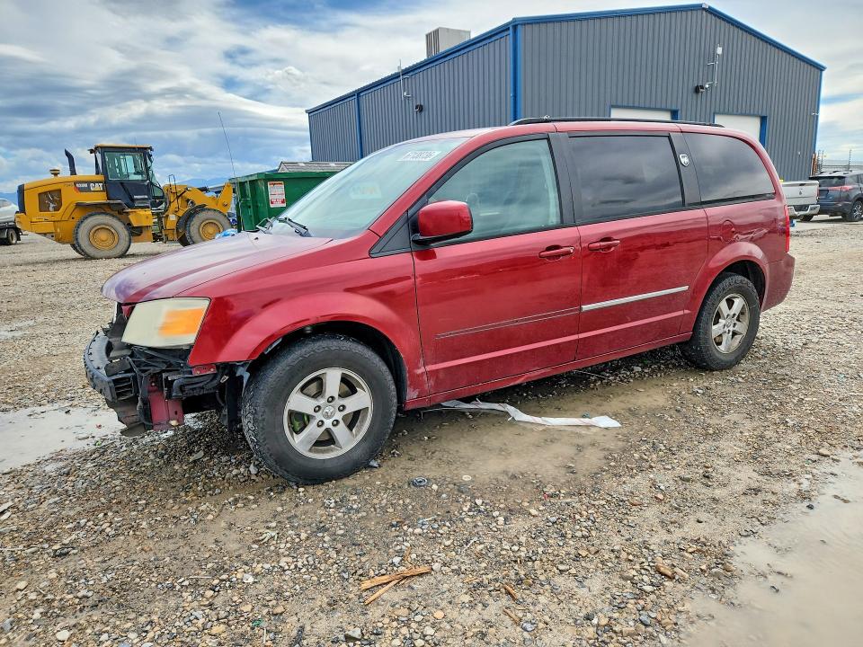 67138736 :رقم المزاد ، 2D4RN5D15AR352767 vin ، 2010 Dodge Grand Caravan مزاد بيع
