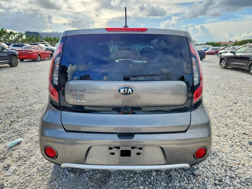 Продаж на аукціоні авто 2017 Kia Soul, vin: KNDJP3A59H7427496, номер лоту: 68886016