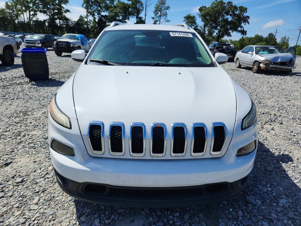 67141286 :رقم المزاد ، 1C4PJLCB0FW771073 vin ، 2015 Jeep Cherokee مزاد بيع