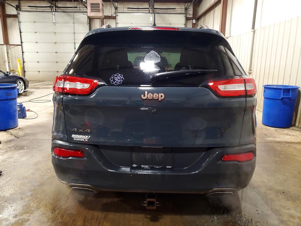 70049066 :رقم المزاد ، 1C4PJMCS2HW503540 vin ، 2017 Jeep Cherokee مزاد بيع