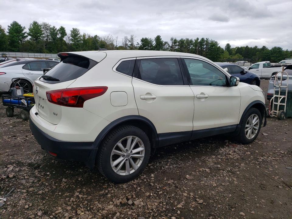 2017 Nissan Rogue Sport მანქანა იყიდება აუქციონზე, vin: JN1BJ1CPXHW012351, აუქციონის ნომერი: 70221176