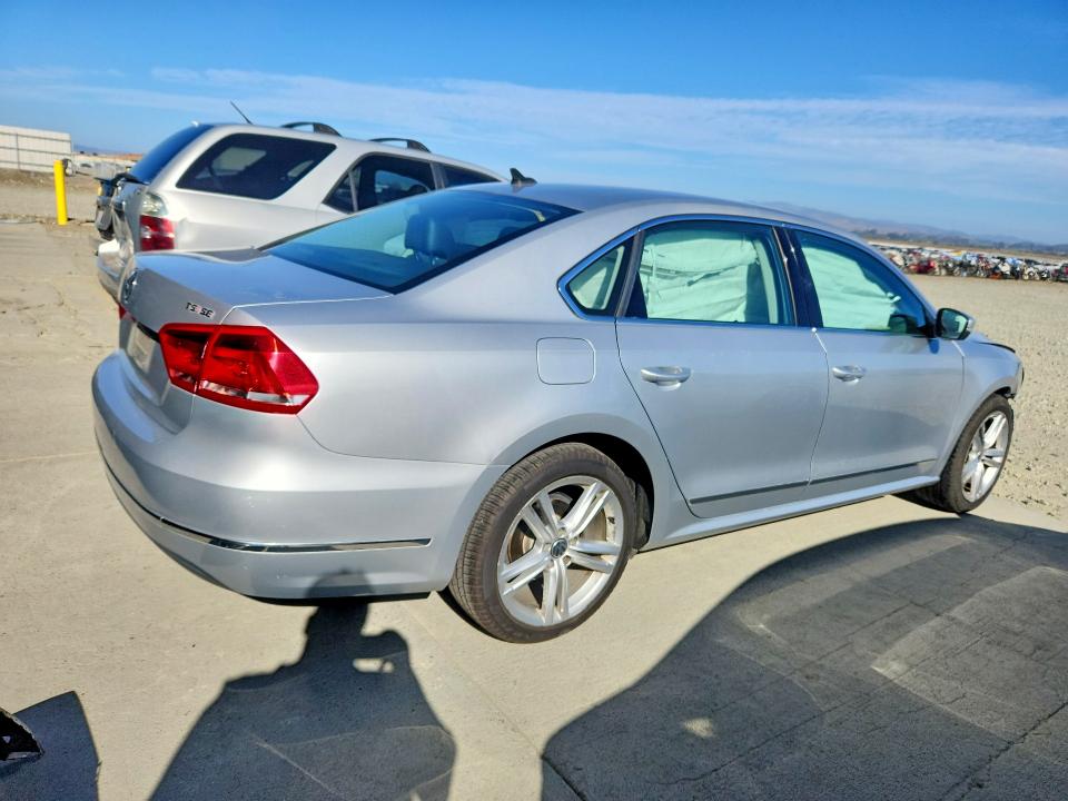 Продаж на аукціоні авто 2015 Volkswagen Passat, vin: 1VWBT7A38FC015528, номер лоту: 68684056