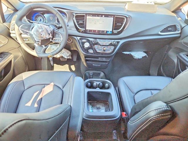 2026 Chrysler Voyager მანქანა იყიდება აუქციონზე, vin: 2C4RC1CG7TR252528, აუქციონის ნომერი: 65896746