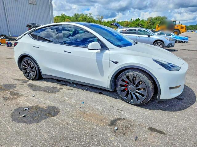 Продажа на аукционе авто 2022 Tesla Model Y, vin: 7SAYGDEF7NF550407, номер лота: 67566616
