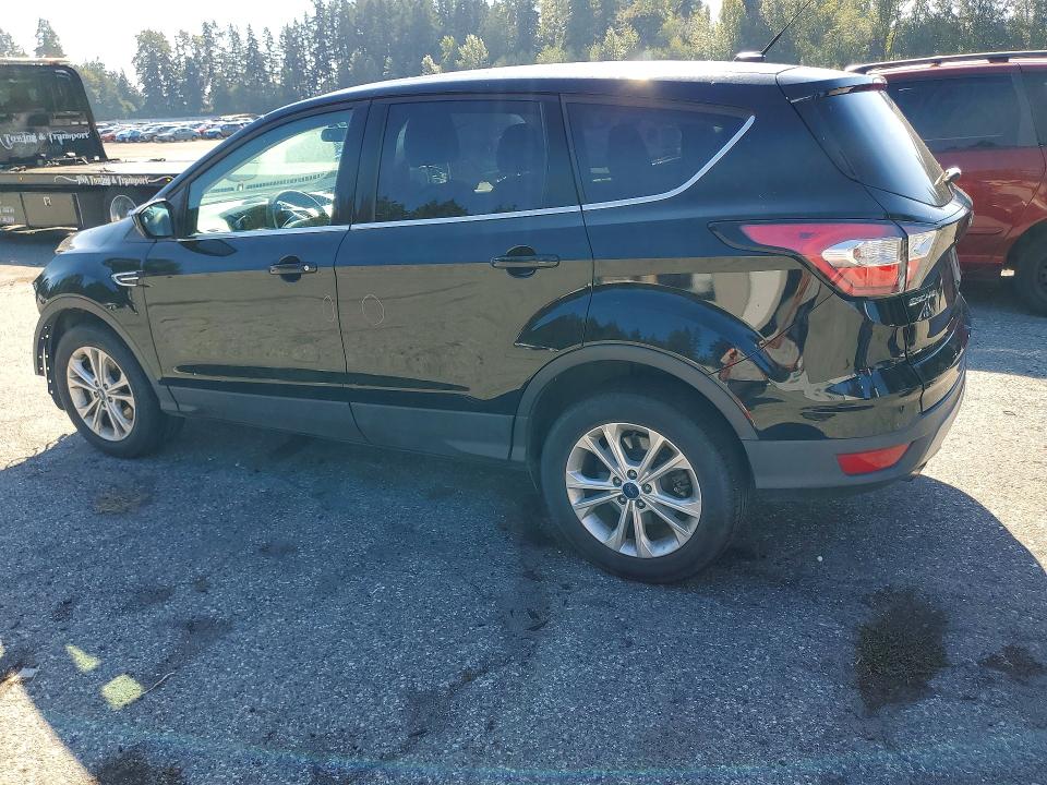 69227166 :رقم المزاد ، 1FMCU9GD4HUD84864 vin ، 2017 Ford Escape مزاد بيع