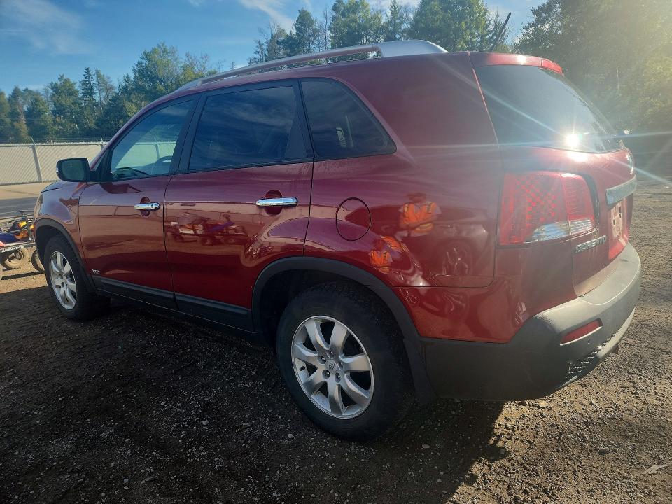 2011 Kia Sorento მანქანა იყიდება აუქციონზე, vin: 5XYKTCA10BG023218, აუქციონის ნომერი: 68394576