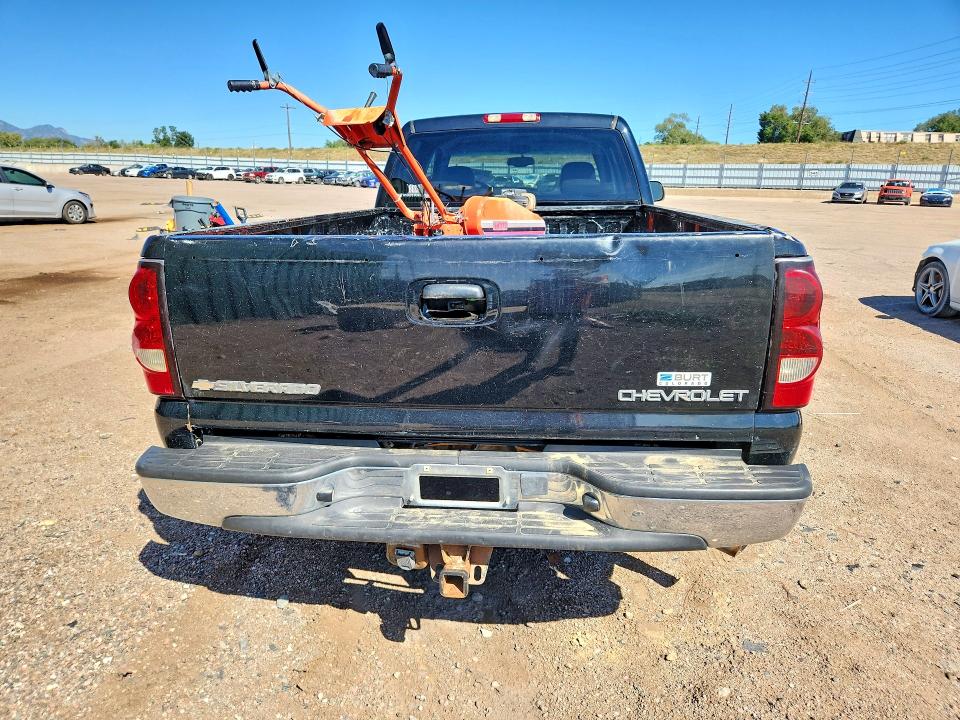 Продаж на аукціоні авто 2004 Chevrolet Silverado, vin: 1GCHK332X4F206988, номер лоту: 70164786